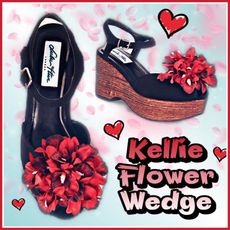 Lulu Hun Flower Wedge Black